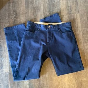 Izod Men’s Weekender Pants